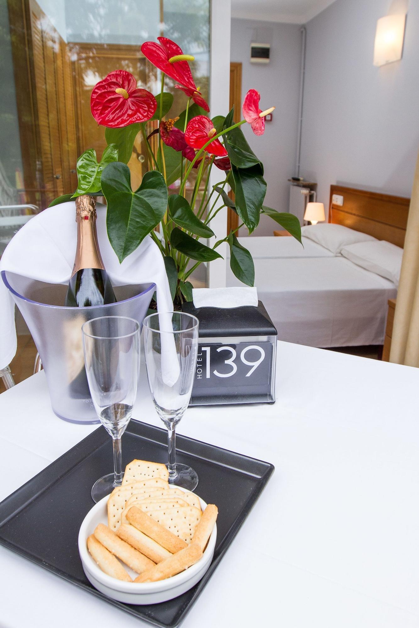 Hotel 139 Castelldefels Zewnętrze zdjęcie